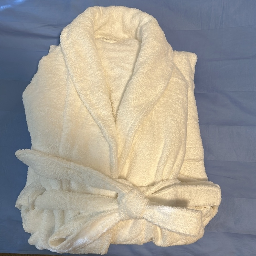 Linum Home Textiles L/XG White Bathrobe